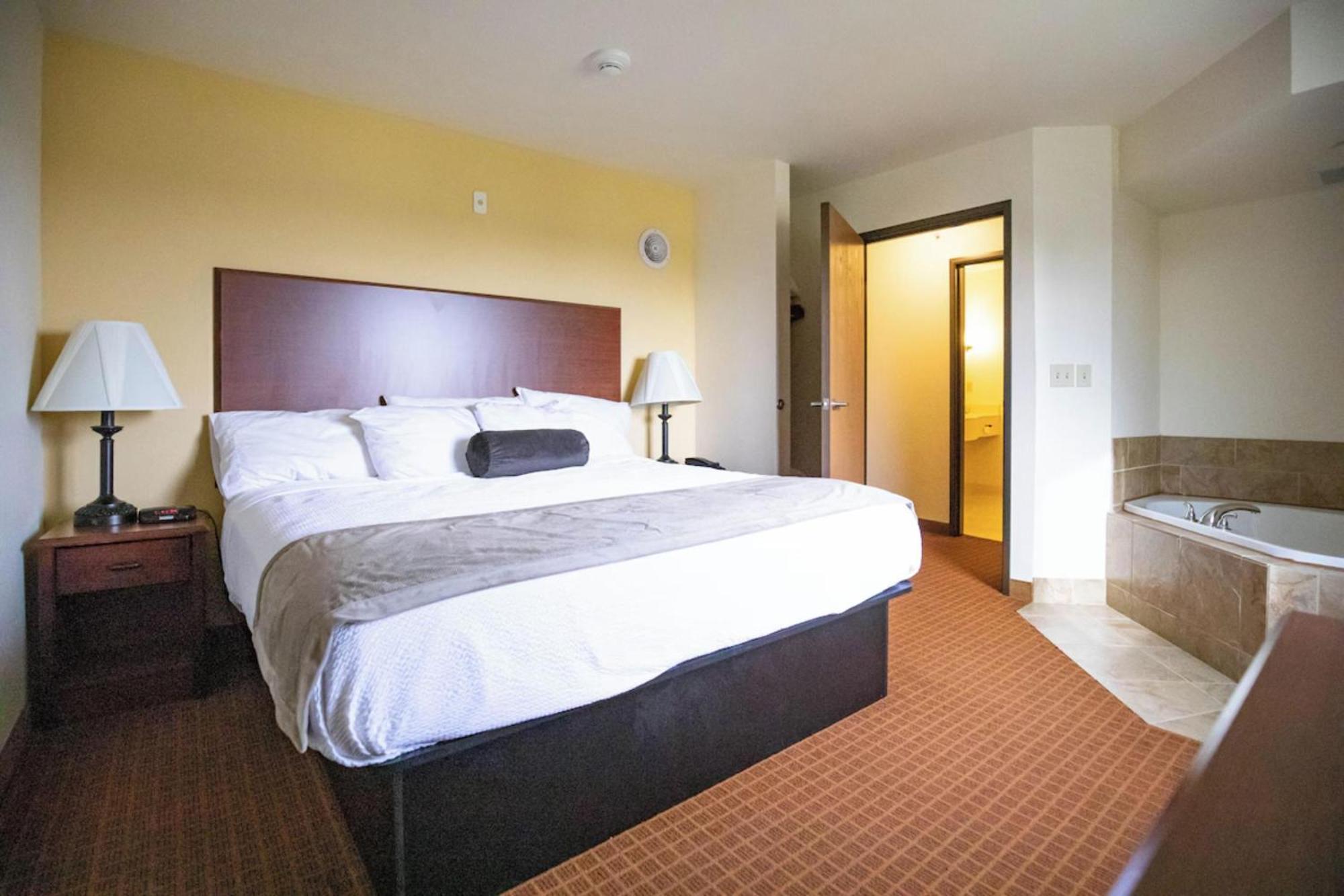 Park View Inn & Suites Hoisington Near Great Bend Exteriör bild
