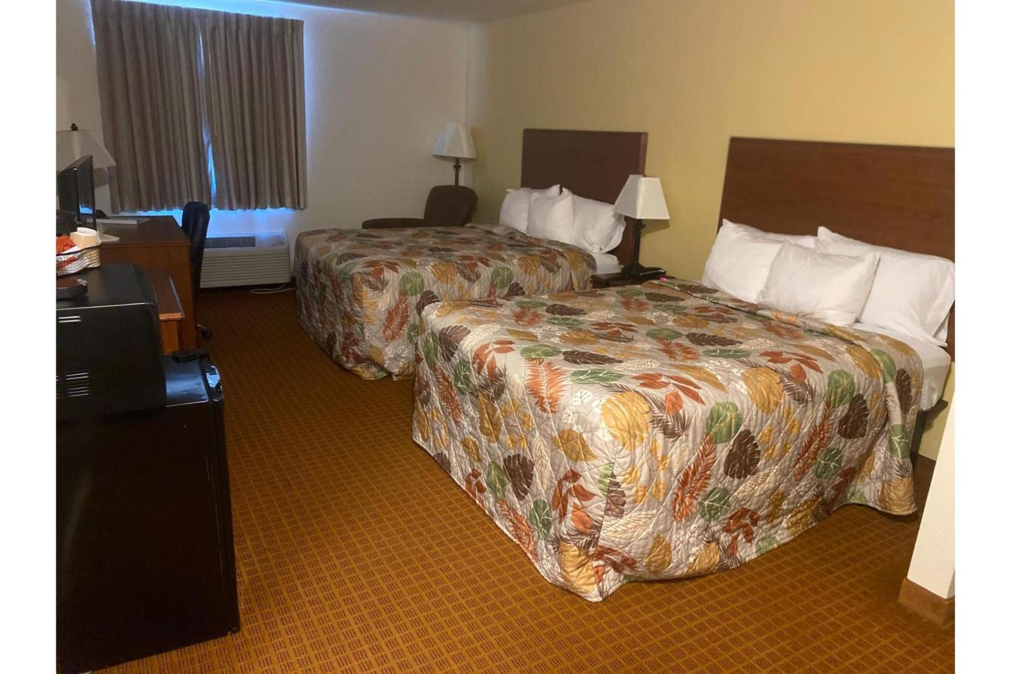 Park View Inn & Suites Hoisington Near Great Bend Exteriör bild