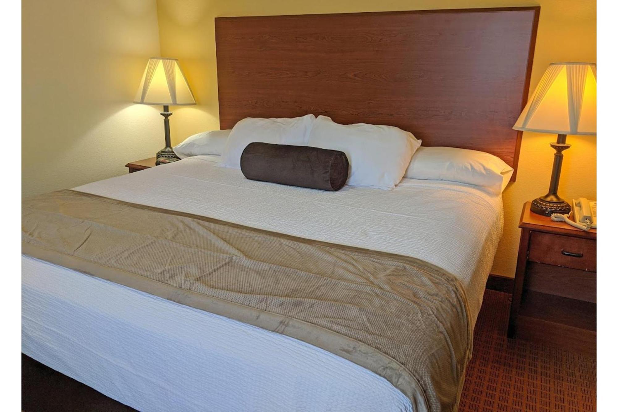 Park View Inn & Suites Hoisington Near Great Bend Exteriör bild