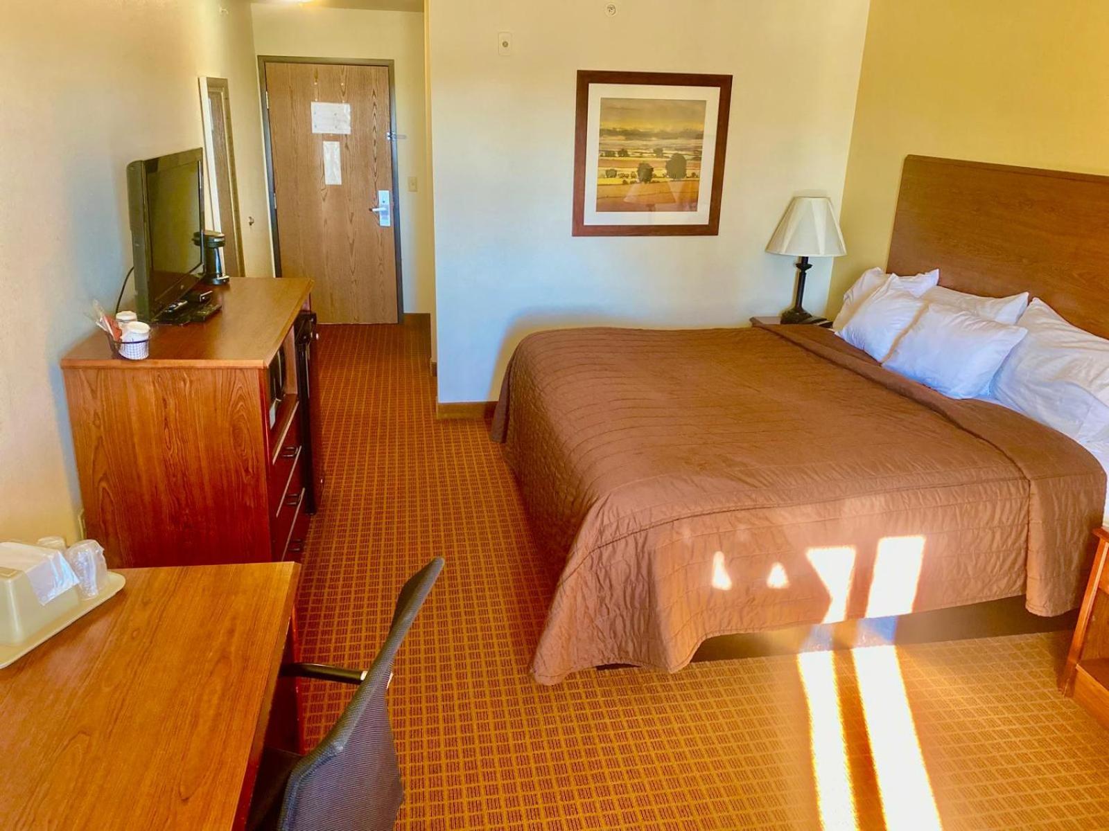 Park View Inn & Suites Hoisington Near Great Bend Exteriör bild