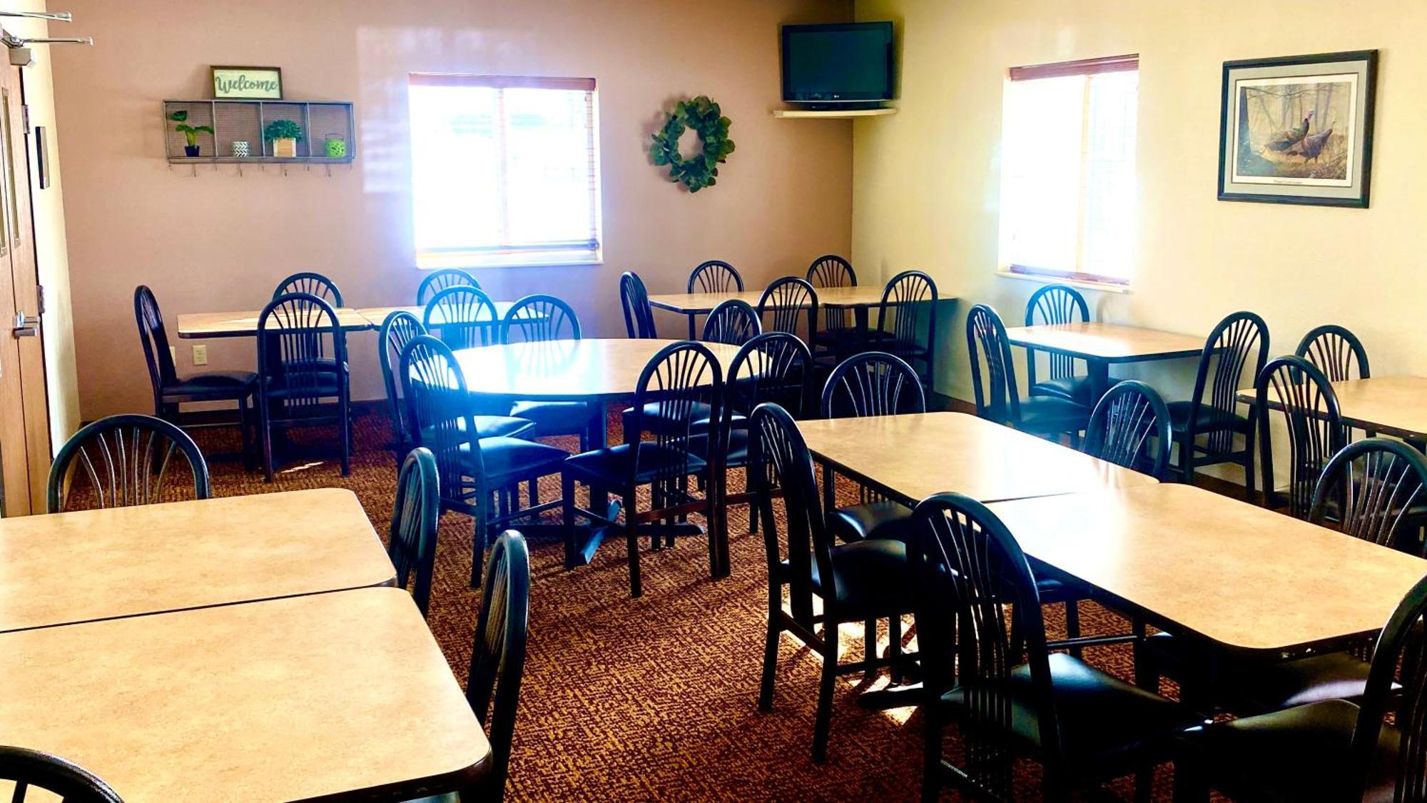 Park View Inn & Suites Hoisington Near Great Bend Exteriör bild
